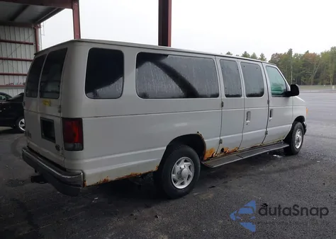 2003 Ford E-350 Super Duty Xl/Xlt z USA, uszkodzony, nr VIN 1FBSS31L83HA89114